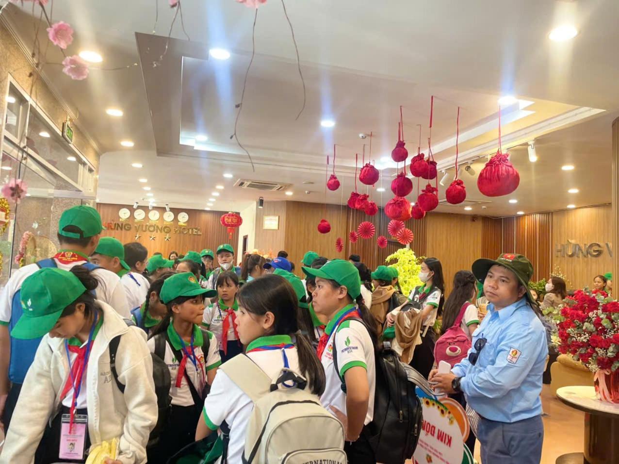 Khach San Hung Vuong Quang Ngai Hotel Luaran gambar